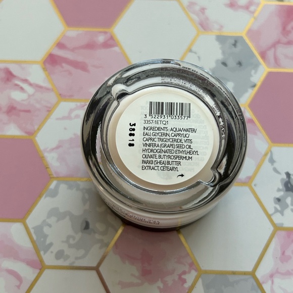 Caudalie Premier Cru Anti Aging Cream Moisturizer with Hyaluronic Acid - Picture 3 of 3